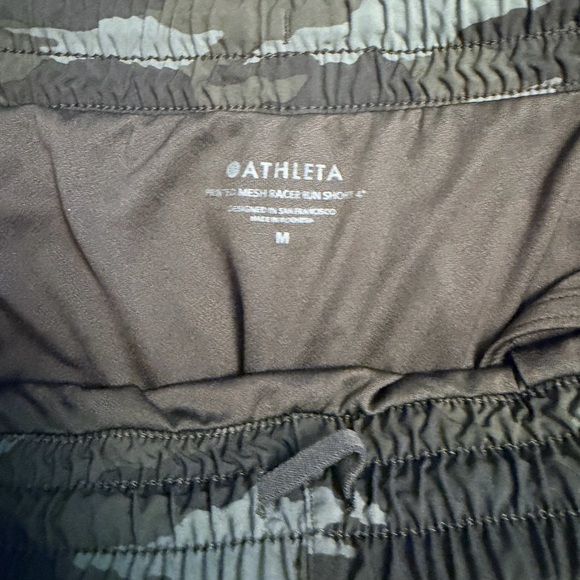 Athleta Mesh Racer Run Short - Picture 3 of 3